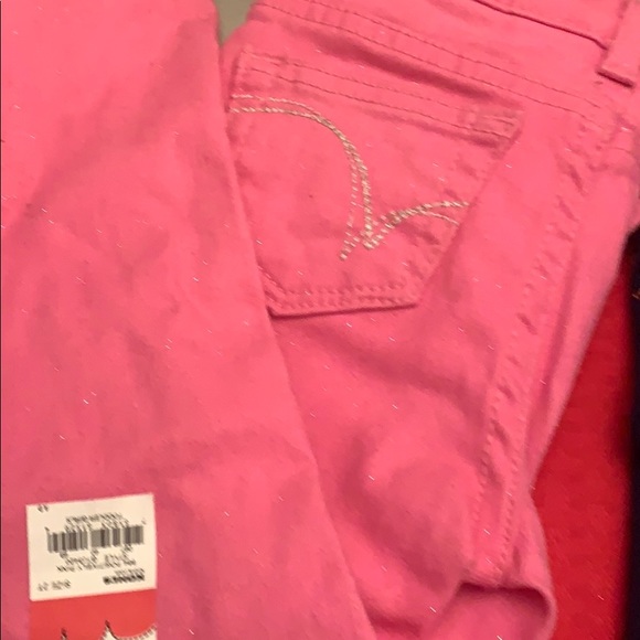 Outfit size 2t - Picture 2 of 7